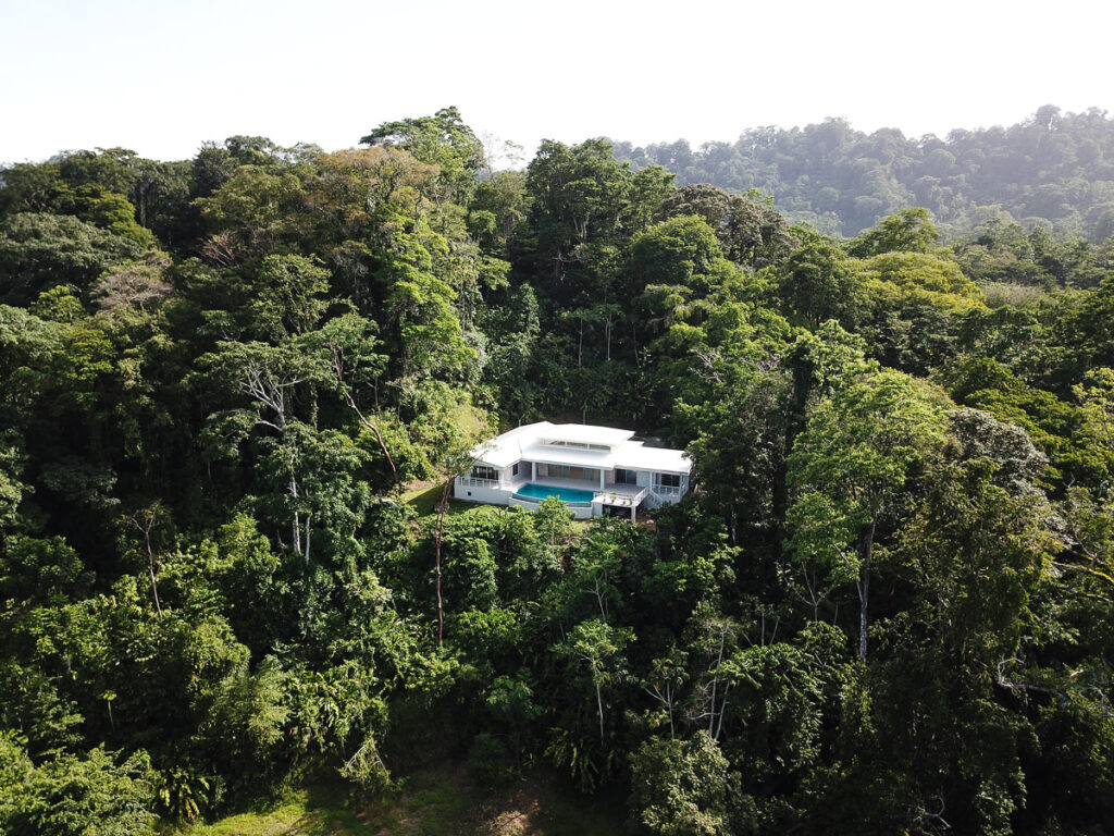 Maramar Caribe Home in the Jungle with Ocean Views